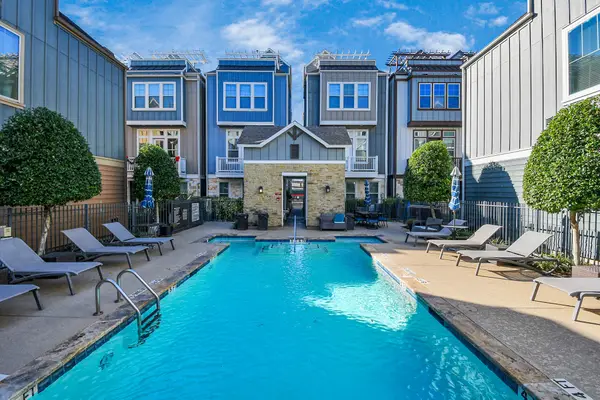 734 N Shepherd Drive, Houston, TX 77007