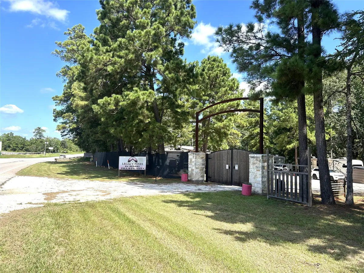 14340 N Highway 75, Willis, TX 77378 - #1