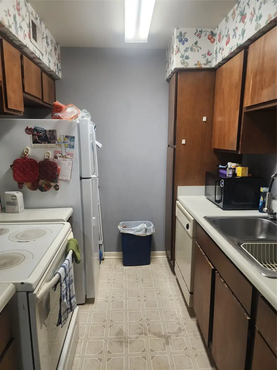 8517 Hearth Drive #2, Houston, TX 77054 - Image #3