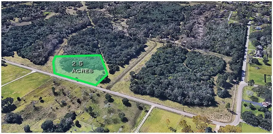 3724 County Road 326, Alvin, TX 77511 - Image #2