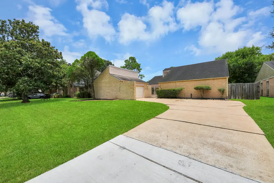 2219 Valley Manor Drive, Missouri City, TX 77489 - #2