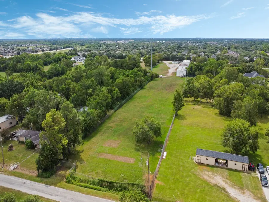 3149 Harkey Road, Pearland, TX 77584 - Image #2