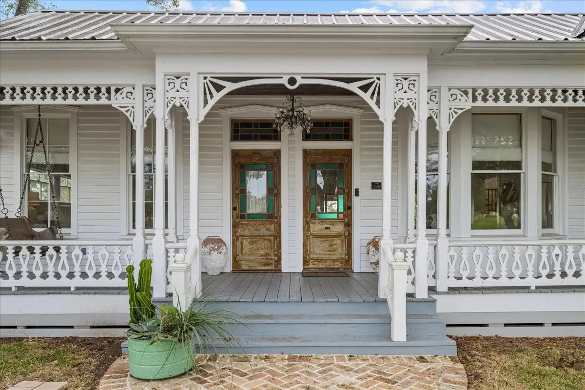301 S Mechanic Street, Fayetteville, TX 78940 - #1