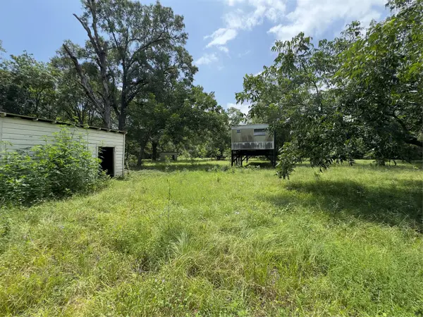 947 County Road 2850, Cleveland, TX 77327