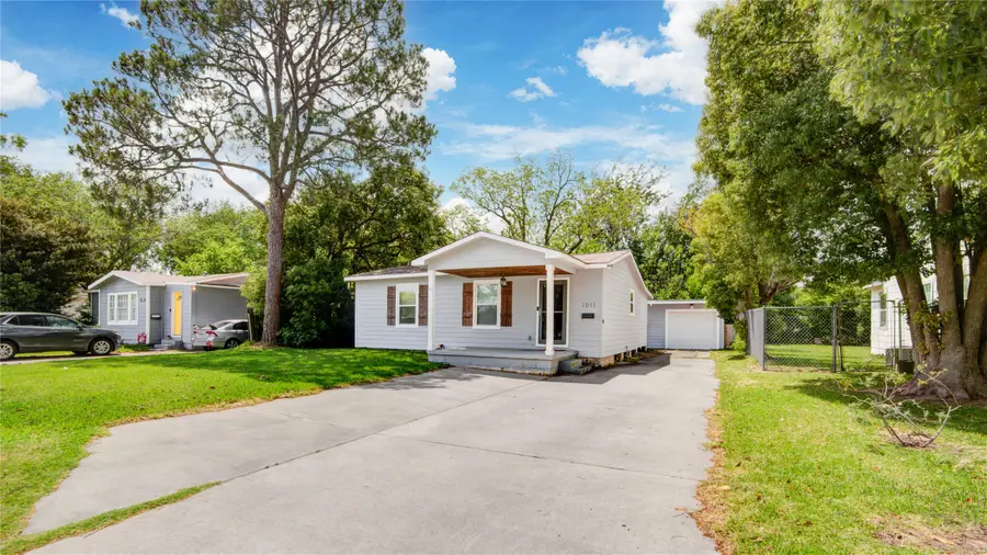 1011 11th Street N, Texas City, TX 77590 - #3