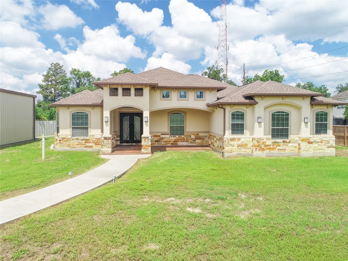 5435 Evergreen Canyon Road, Houston, TX 77066 - Image #1
