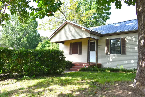 1601 Columbia Street, Liberty, TX 77575