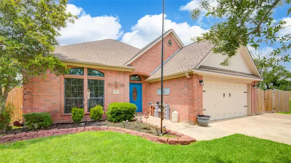 1000 Cardinal Drive, Richwood, TX 77566