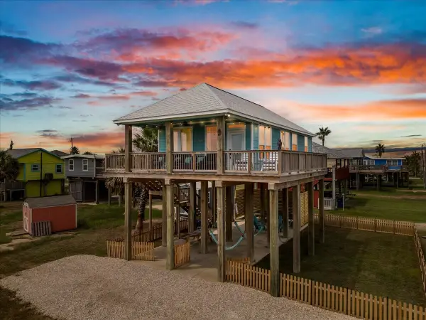 307 Olive Street, Surfside Beach, TX 77541