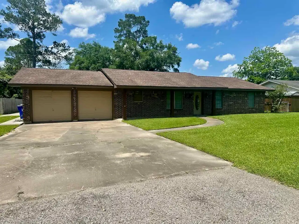 207 Lucky Drive, Silsbee, TX 77656 - Image #1