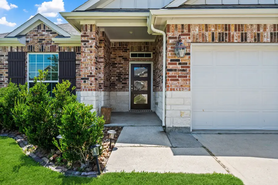 114 San Jacinto Drive, Baytown, TX 77523 - Image #3