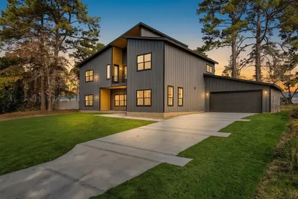 7292 Edgewater Drive, Willis, TX 77318