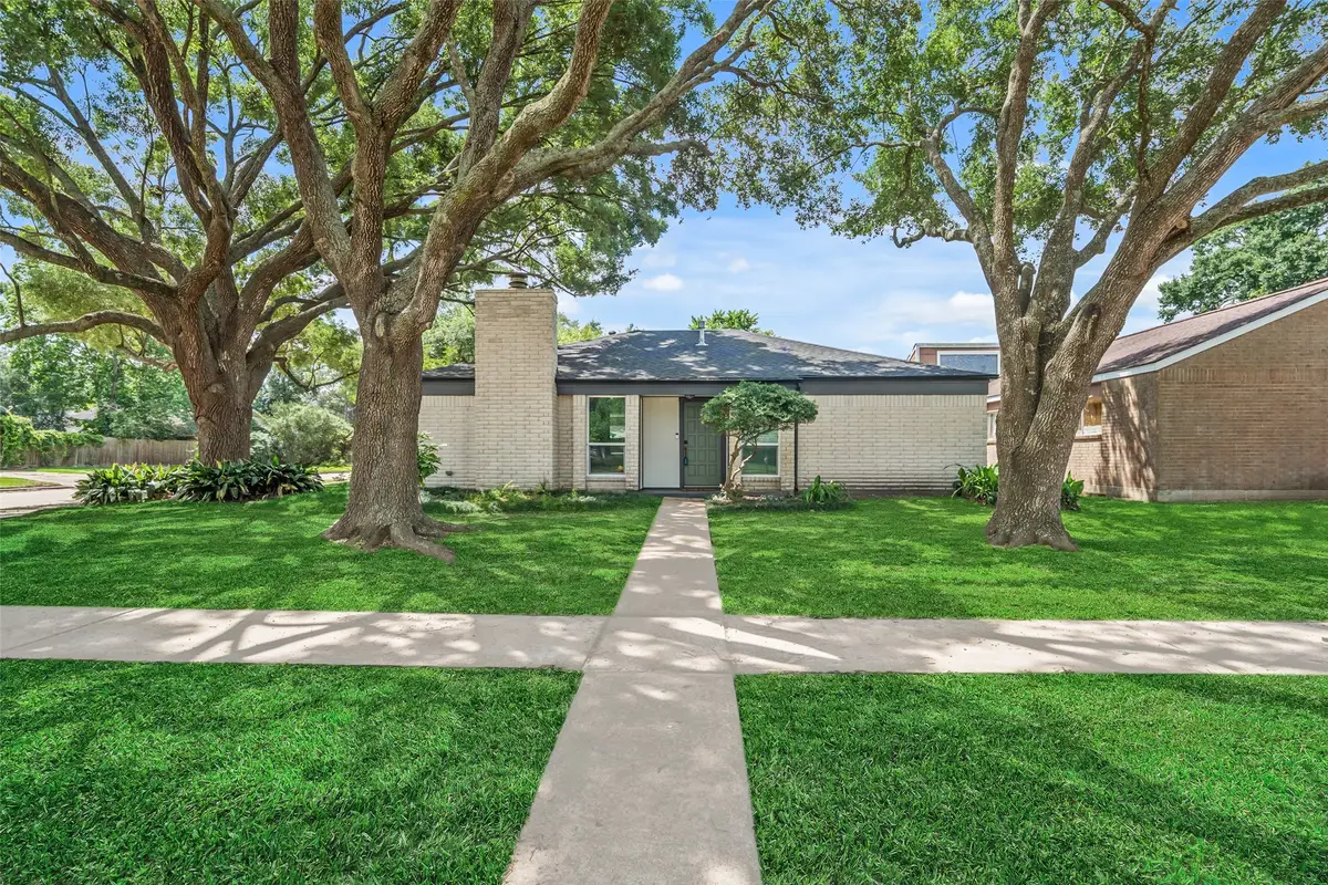 15826 Stonehaven Drive, Houston, TX 77059 - #1