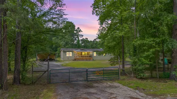 320 Wild Oak Drive, Huffman, TX 77336