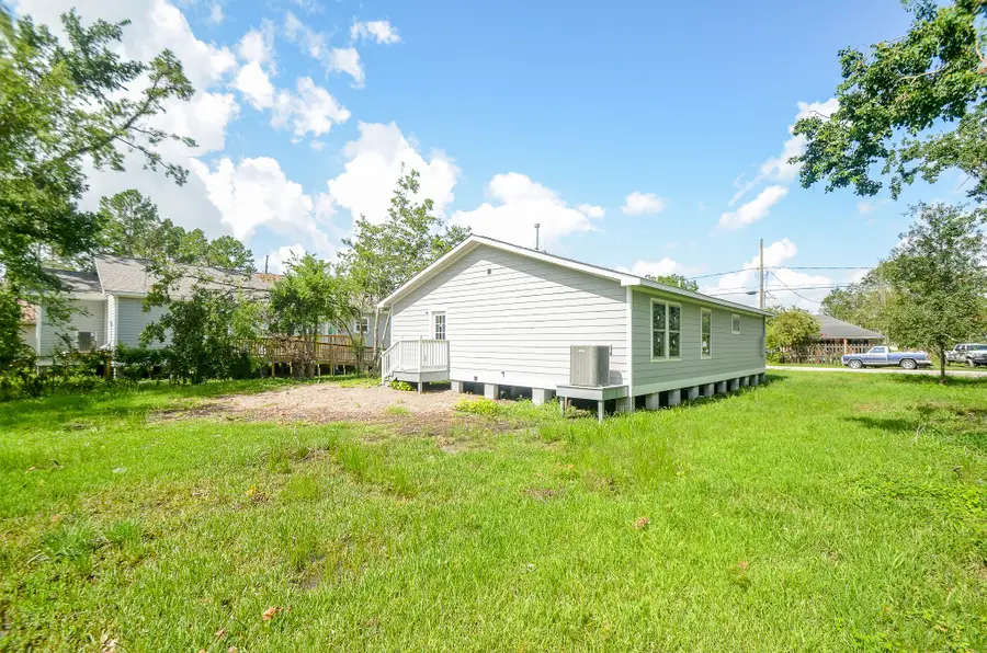 6114 Wedgefield Street, Houston, TX 77028 - Image #2