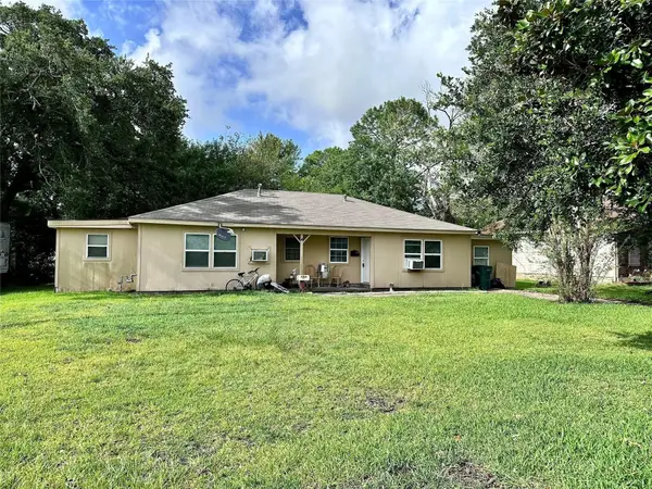 1729 Scott Street, La Marque, TX 77568