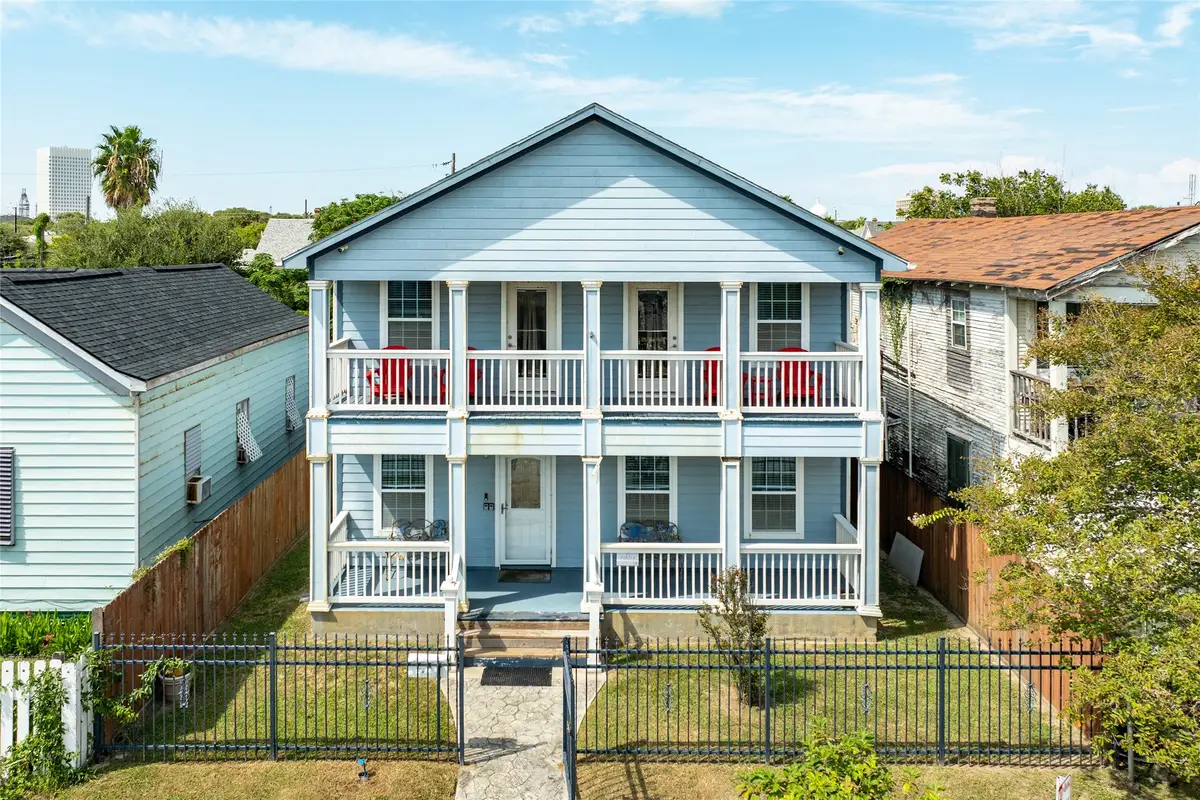 1418 Avenue M 1/2, Galveston, TX 77550 - Image #1