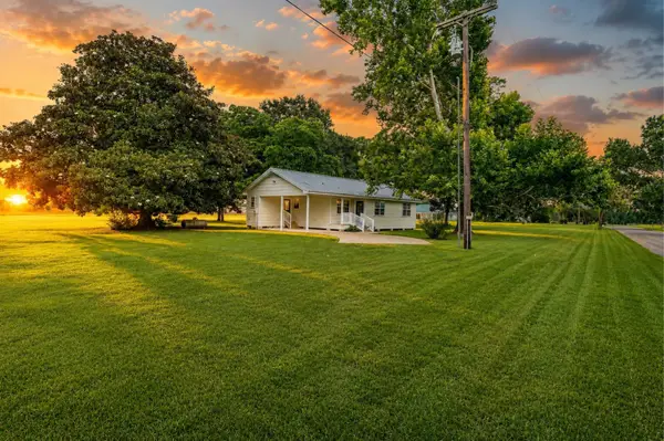 2710 County Road 2274, Cleveland, TX 77327
