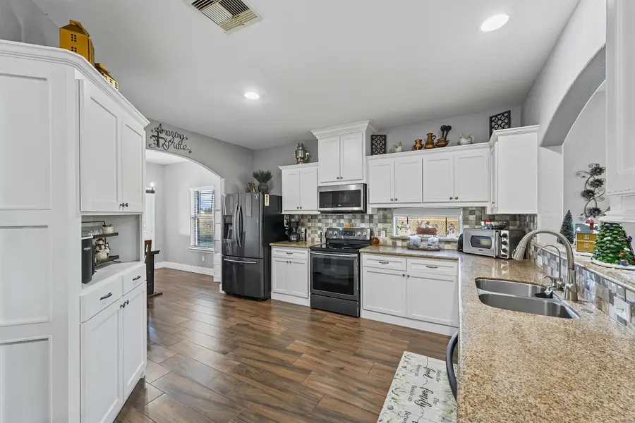 19545 Crosby Eastgate Road, Crosby, TX 77532 - Image #3