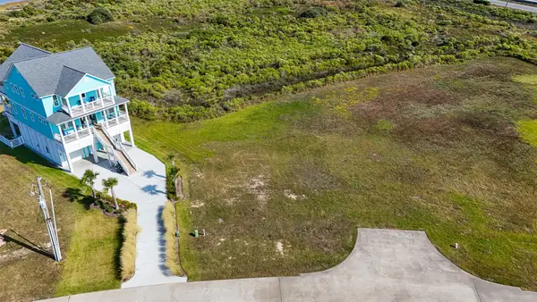 25827 Bay Breeze Drive, Galveston, TX 77554