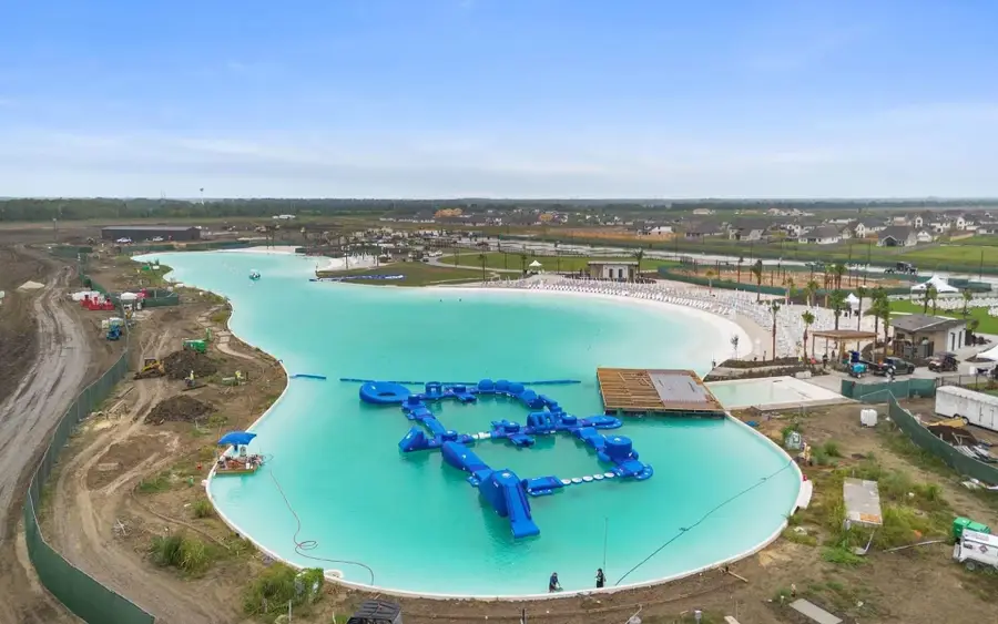 1030 S Oakhurst Drive, Dayton, TX 77535 - #3