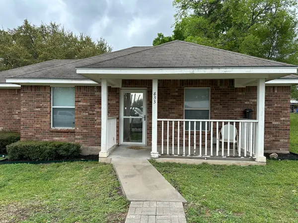 833 E Camp Street, La Grange, TX 78945