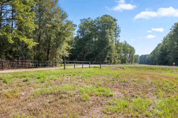 20575 N St Highway 146, Liberty, TX 77575