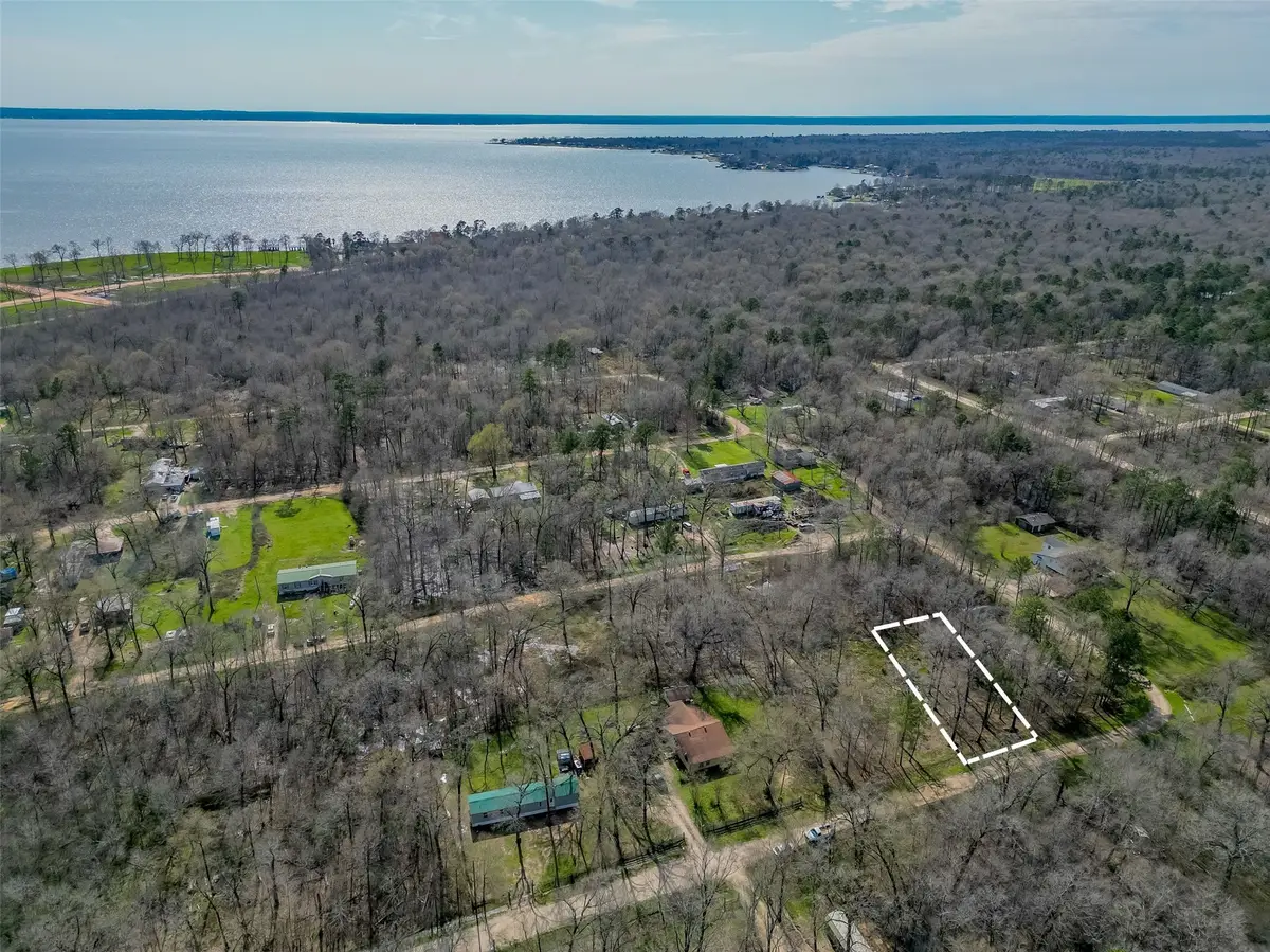 415 B Cherokee Forest Lane, Livingston, TX 77351 - Image #1