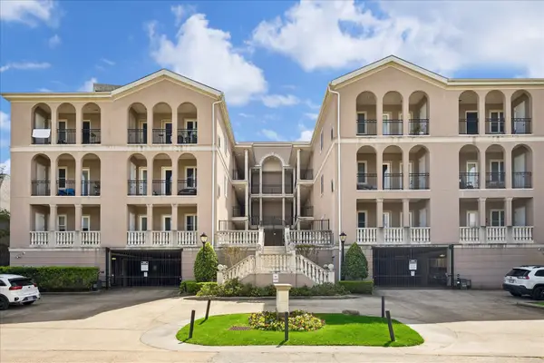 58 Briar Hollow Lane #203, Houston, TX 77027