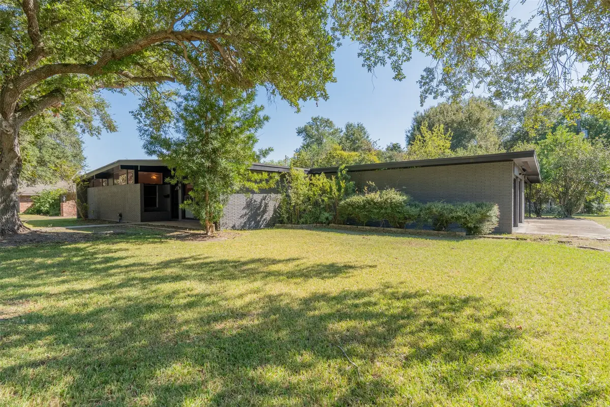 3900 Aggie Drive, Bay City, TX 77414 - #1
