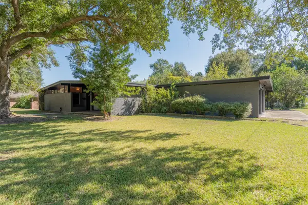 3900 Aggie Drive, Bay City, TX 77414