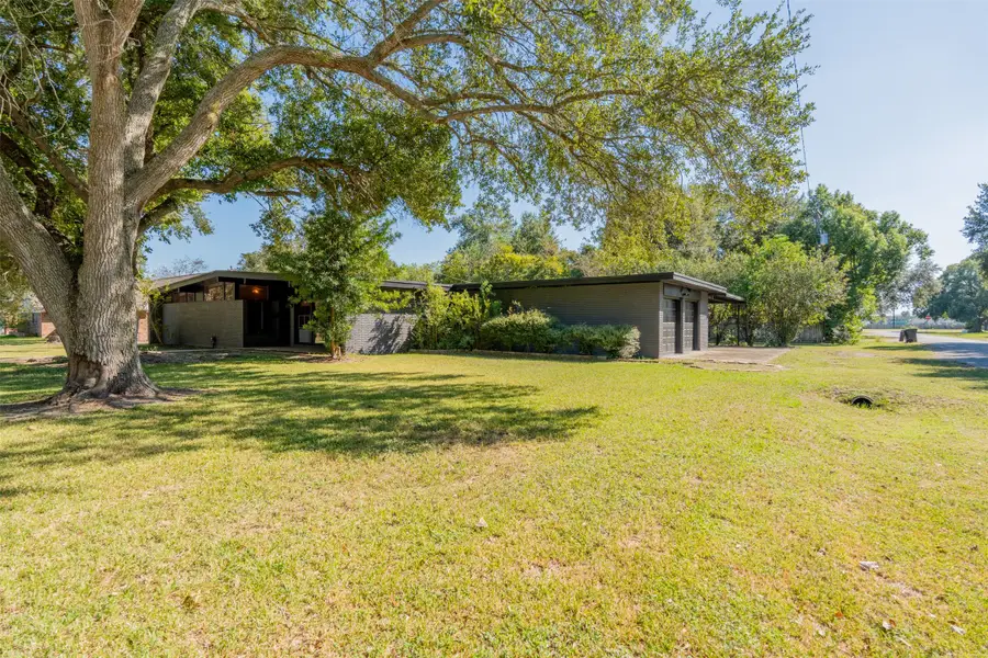 3900 Aggie Drive, Bay City, TX 77414 - #3