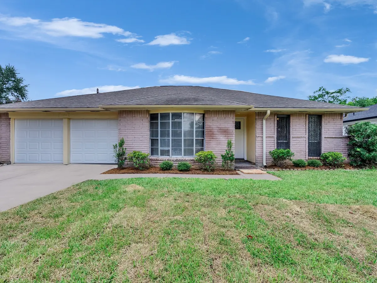 11010 Whittingham Lane, Houston, TX 77099 - #1
