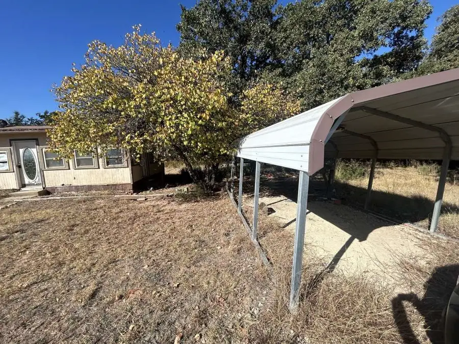 131 Lakeview Drive, Nocona, TX 76255 - Image #2