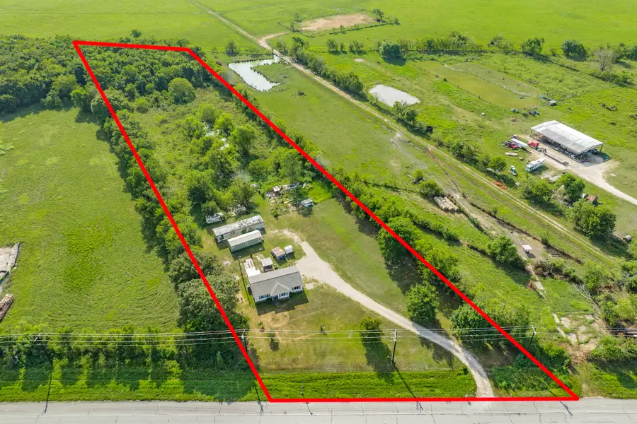 302 Britt Bailey Blvd, Angleton, TX 77515 - #3