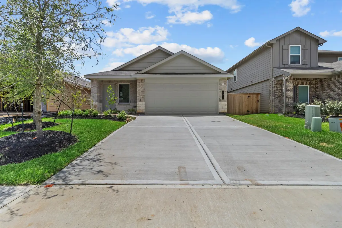 571 Belle Springs Lane, Conroe, TX 77301 - #1