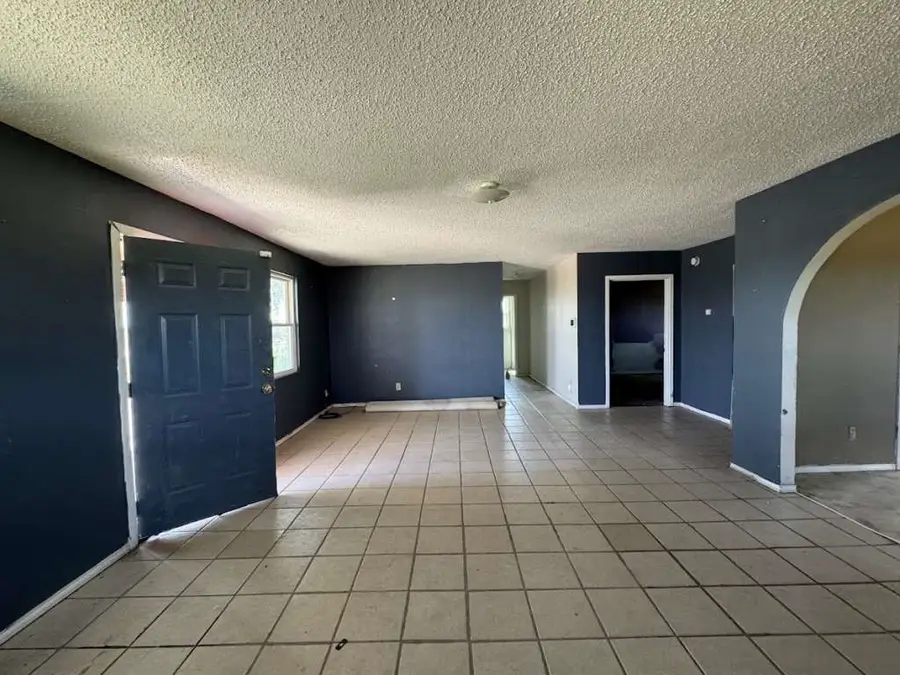 2605 E 19th Street, Lubbock, TX 79403 - #2