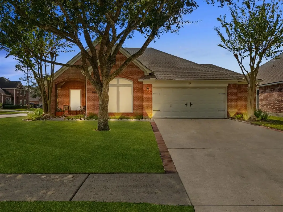 250 Farnworth Circle, League City, TX 77573 - #1