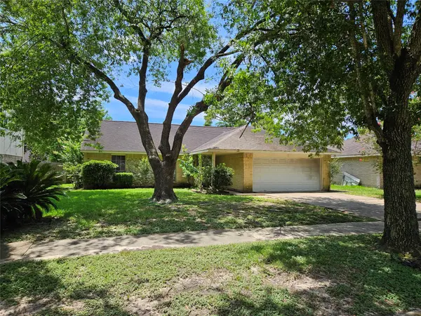 7407 Frostview Lane, Houston, TX 77489