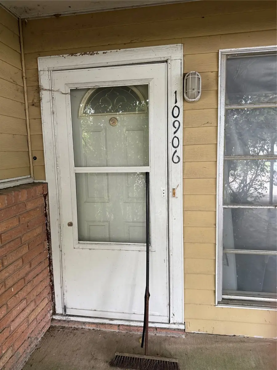 10906 Stover Street, Houston, TX 77075 - Image #2