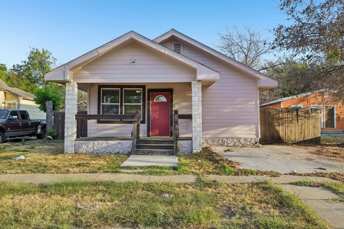 1315 E Arlington Avenue, Fort Worth, TX 76104 - #1