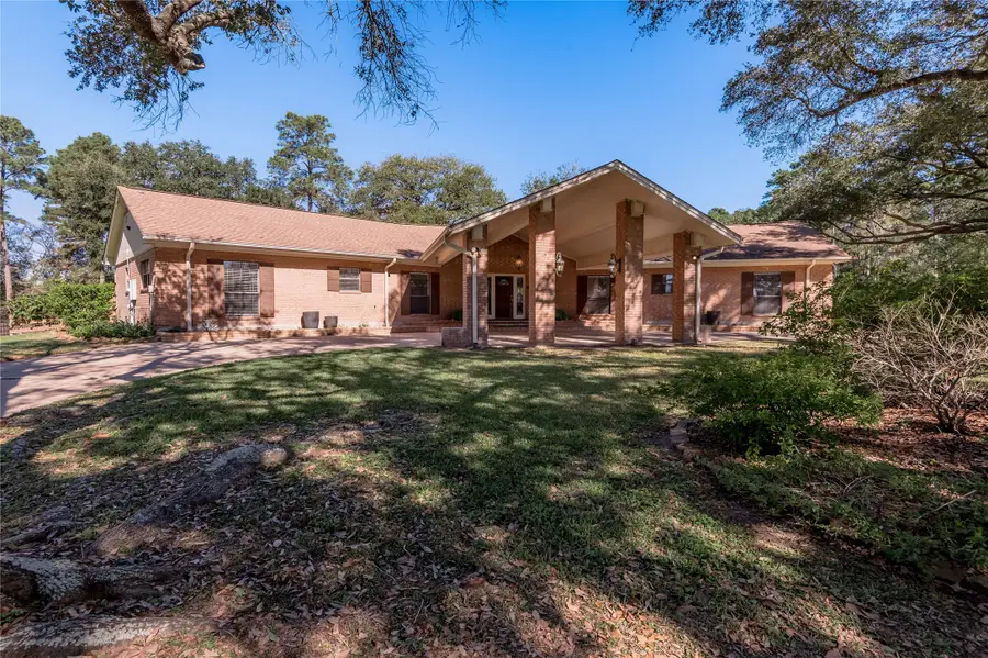 22 Timberwilde, Huntsville, TX 77340 - Image #3