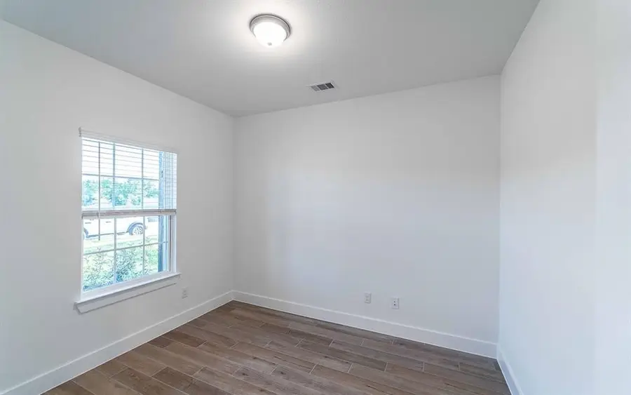 734 Stagecoach Drive, Dayton, TX 77535 - Image #2