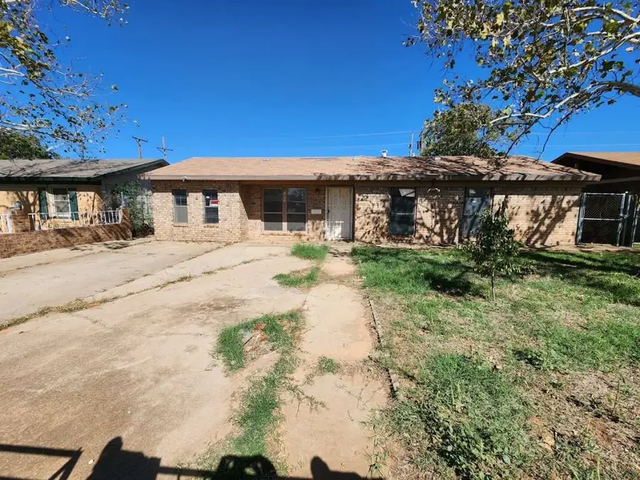 1807 E 1st Street, Lubbock, TX 79403 - Image #2