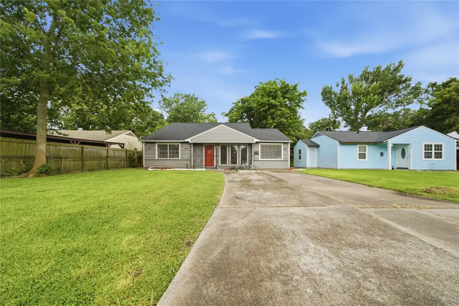 8826 Delilah Street, Houston, TX 77033 - #2