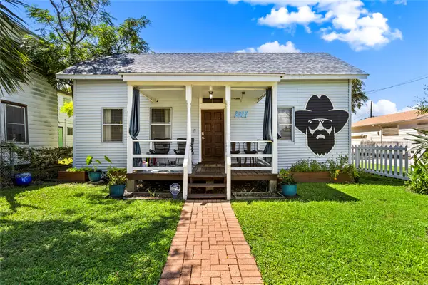 3327 Ursuline Street, Galveston, TX 77550