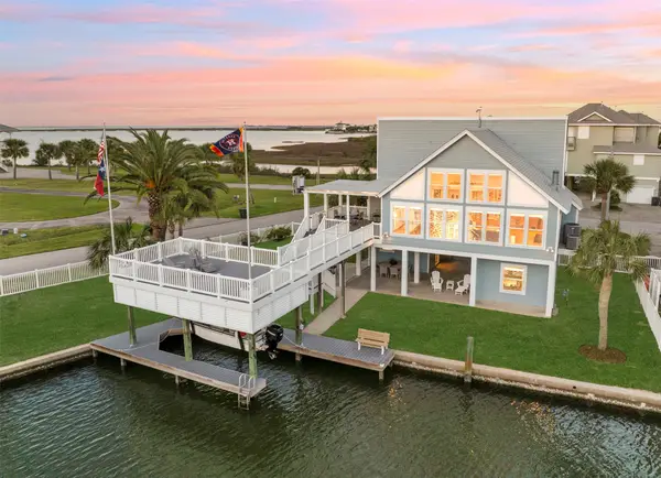 3401 Jolly Roger, Galveston, TX 77554