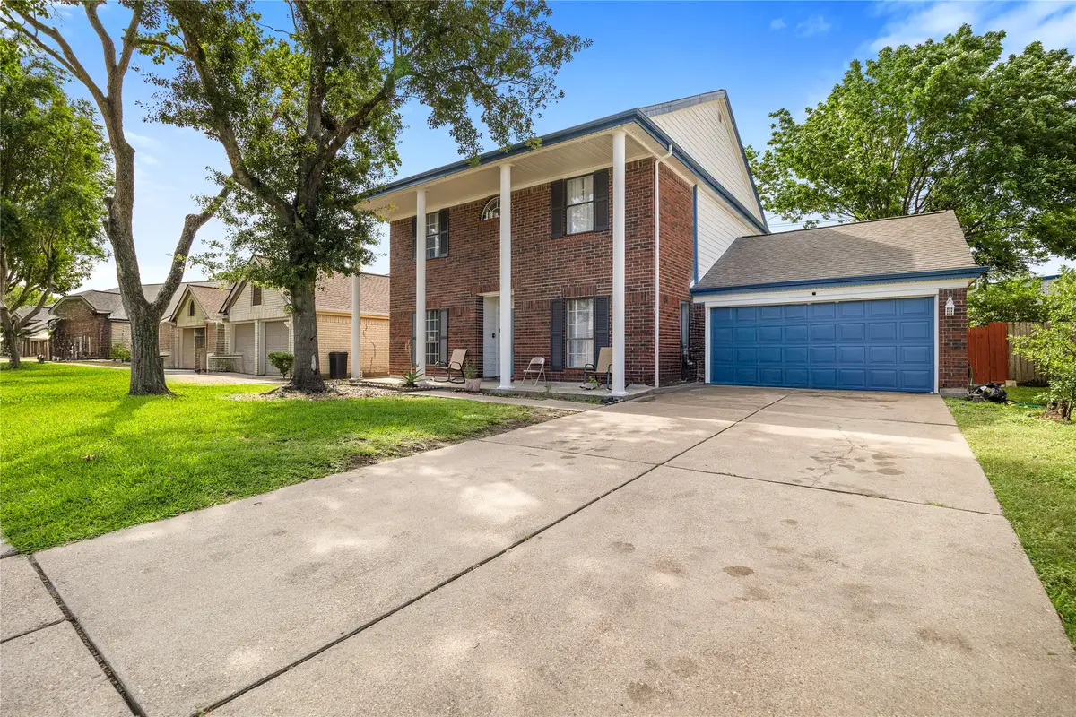 3825 Redbud Drive, La Porte, TX 77571 - Image #1