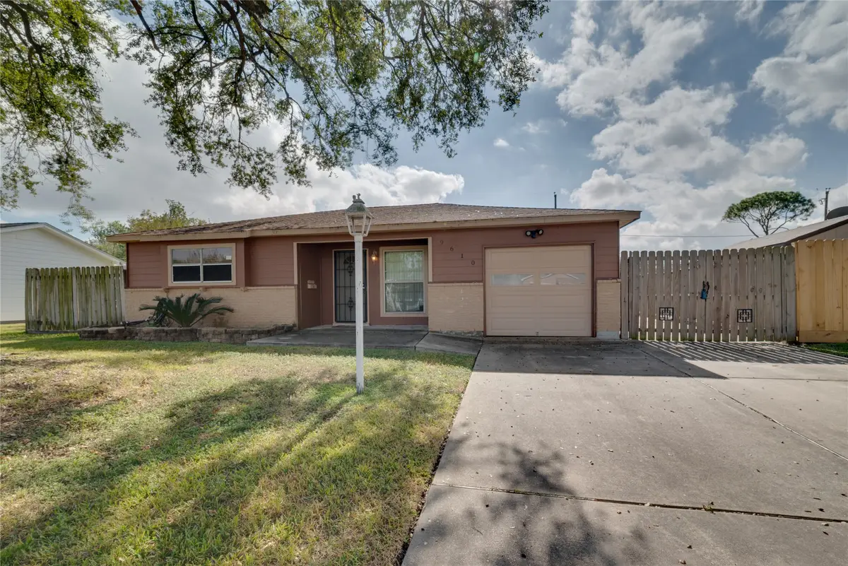 9610 Sumerlin Street, Houston, TX 77075 - #1