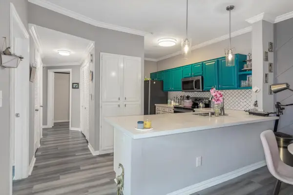 2111 Welch Street #B201, Houston, TX 77019